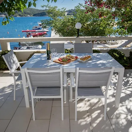 Rosa Apartament